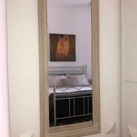 Petite Maison Ta Apartment Taranto